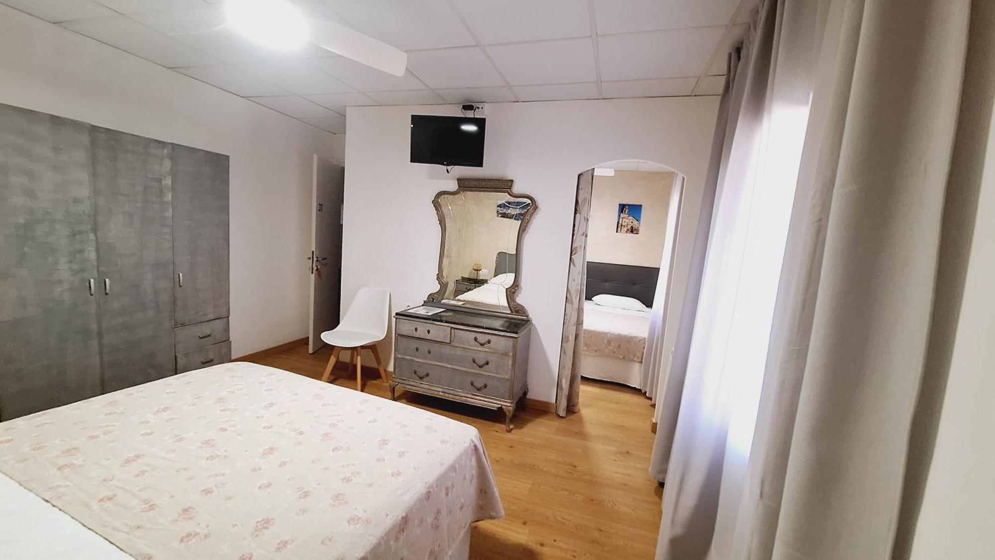 Hotel Fonda Toldra Ulldemolins Zewnętrze zdjęcie